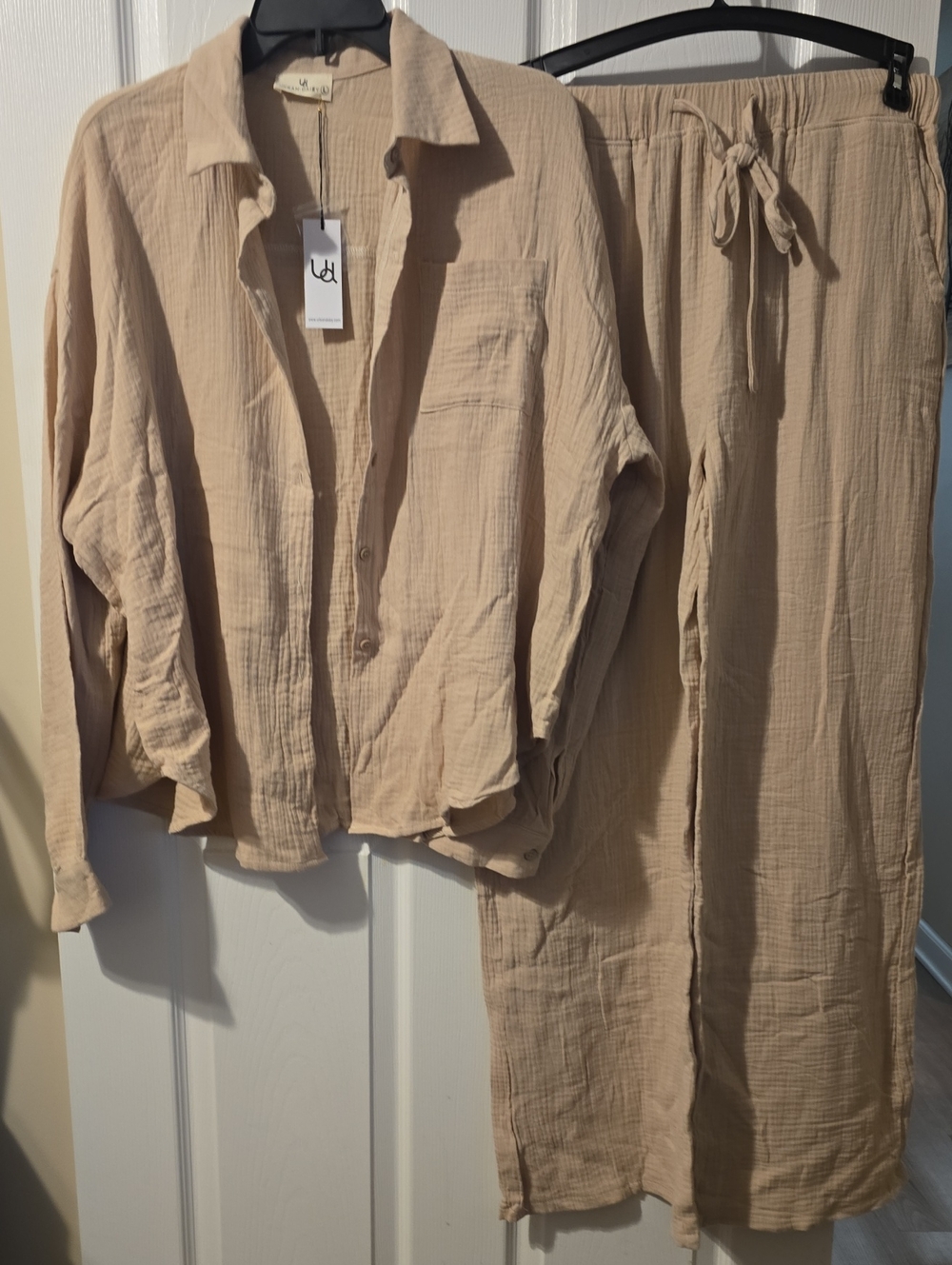 Neutral Beige Relaxed Cotton Pantsuit - Brand: